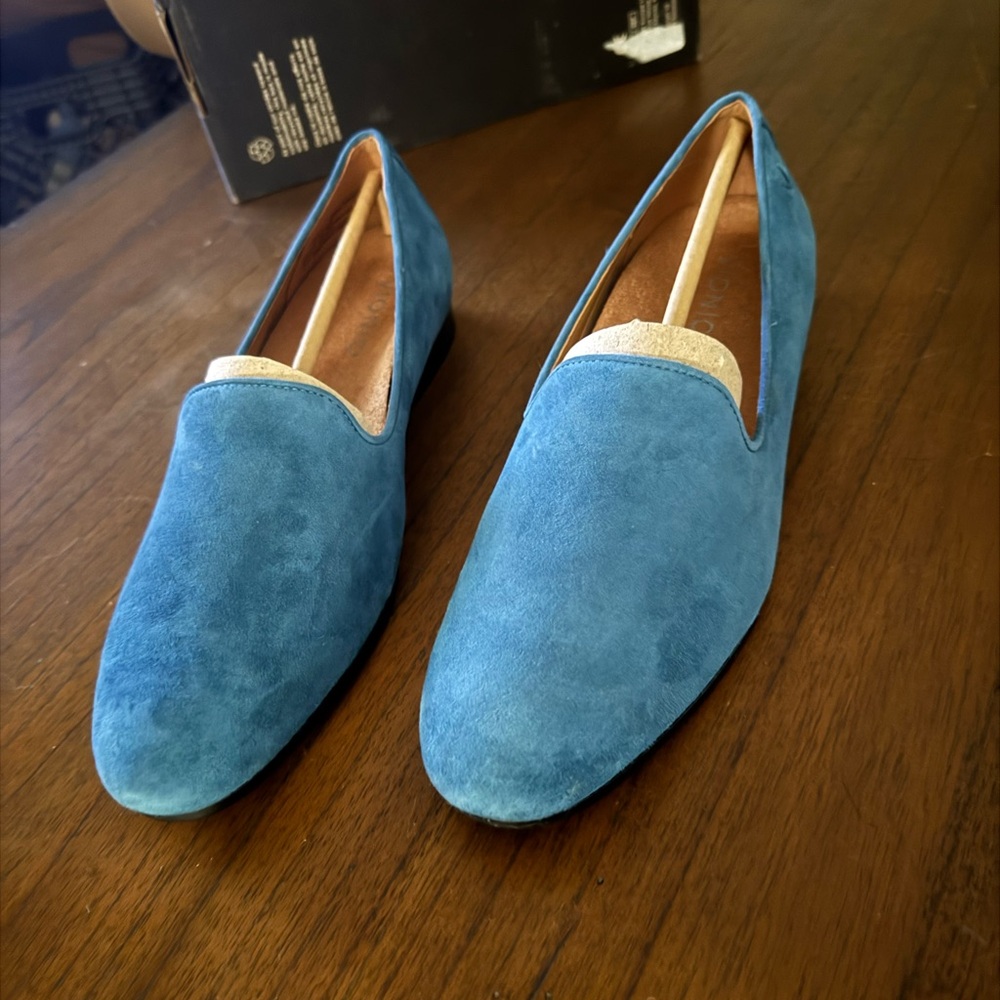 Blue Suede shoes! Bionic Willa II